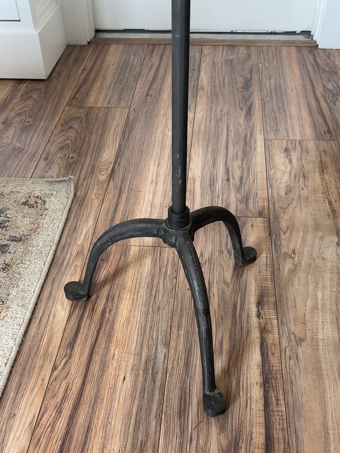 base of floor lamp