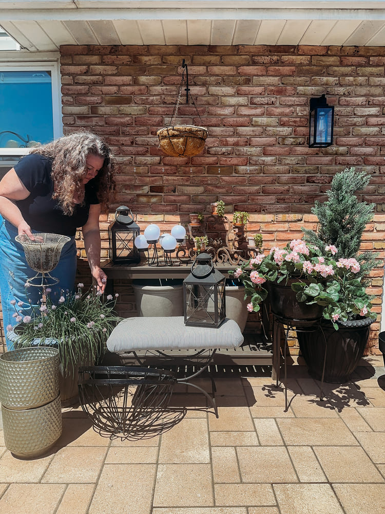 outdoor look after