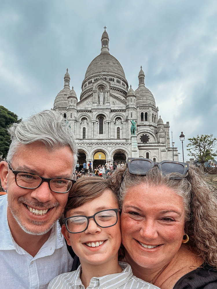 family picture in small town/neighborhood of Montmartre